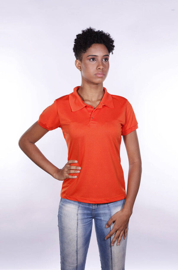 camisas-polo-para-empresa-poliester-feminina-laranja-detalhe